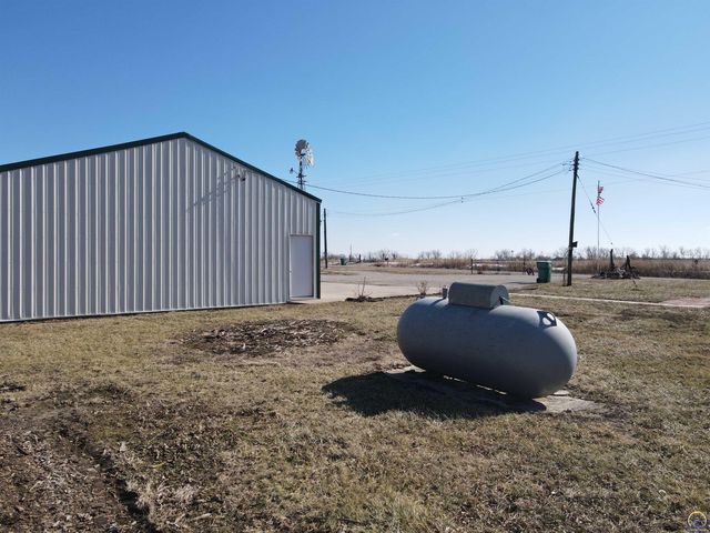 14026 198th ST, Holton, KS 66436