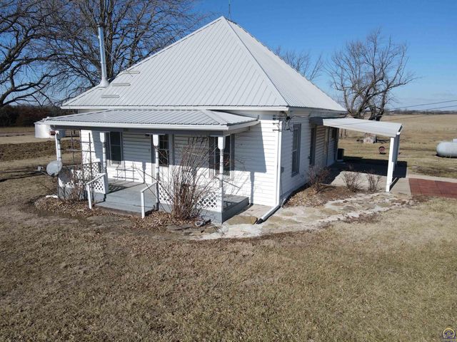 14026 198th ST, Holton, KS 66436