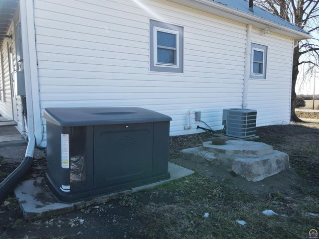 14026 198th ST, Holton, KS 66436