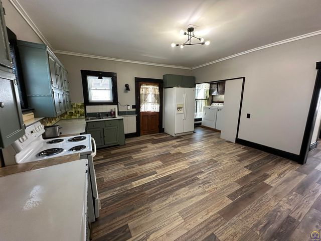 14026 198th ST, Holton, KS 66436