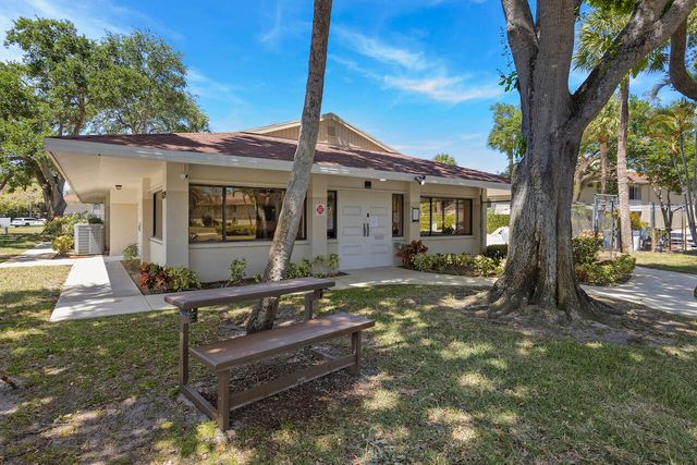 6543 Chasewood Drive G, Jupiter, FL 33458