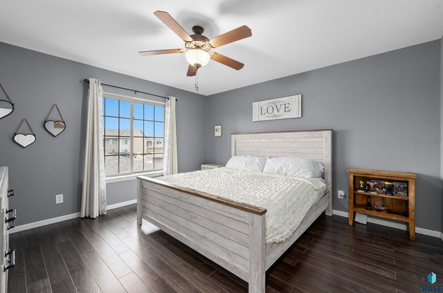 4912 S Klein Ave Avenue 28, Sioux Falls, SD 57106