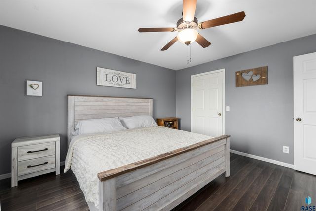 4912 S Klein Ave Avenue 28, Sioux Falls, SD 57106