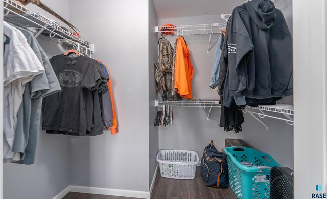 4912 S Klein Ave Avenue 28, Sioux Falls, SD 57106