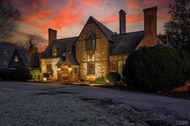 1670 Church Street, Appomattox, VA 24522