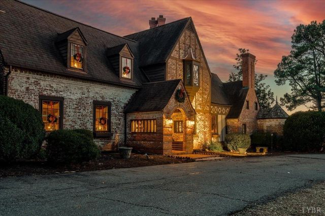 1670 Church Street, Appomattox, VA 24522