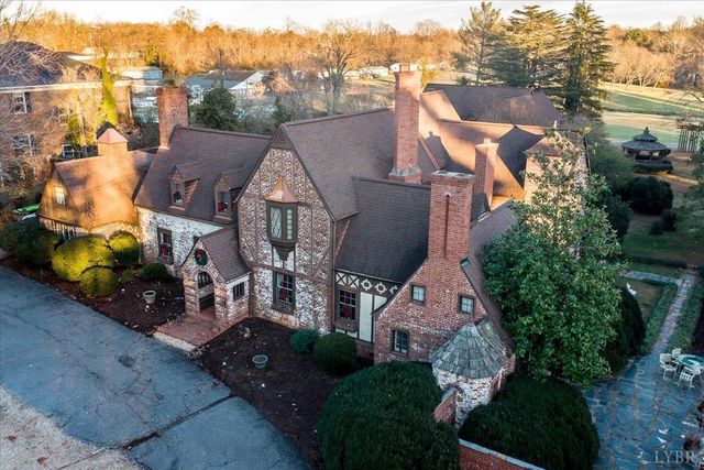 1670 Church Street, Appomattox, VA 24522