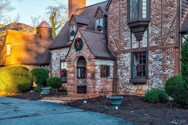 1670 Church Street, Appomattox, VA 24522