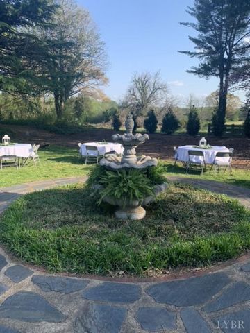 1670 Church Street, Appomattox, VA 24522