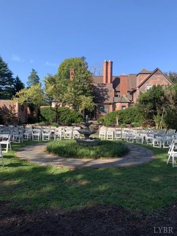 1670 Church Street, Appomattox, VA 24522