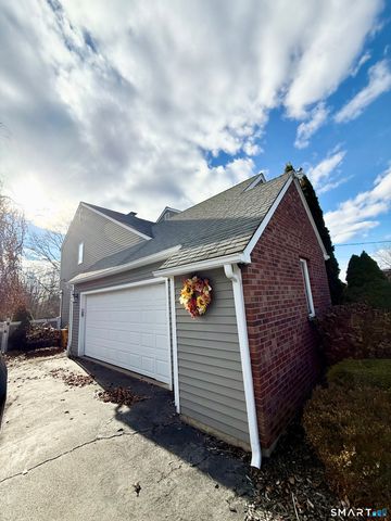 8 Whispering Pines Drive, Wallingford, CT 06492