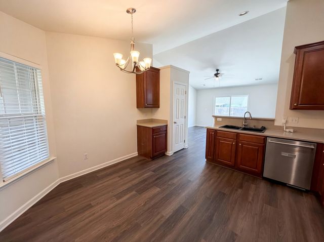 9640 N Carousel Circle, Summerville, SC 29485