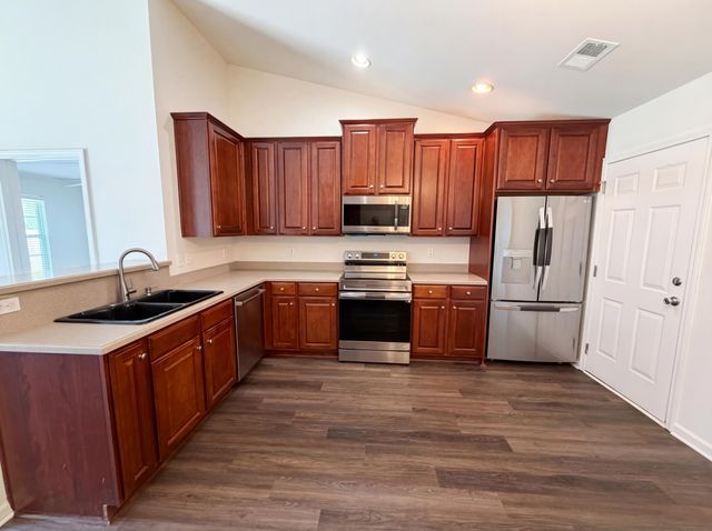 9640 N Carousel Circle, Summerville, SC 29485