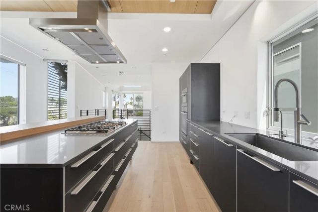 404 Grand Boulevard, Venice, CA 90291