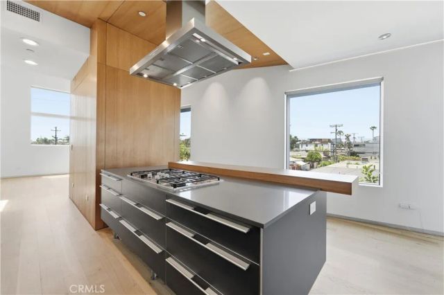 404 Grand Boulevard, Venice, CA 90291