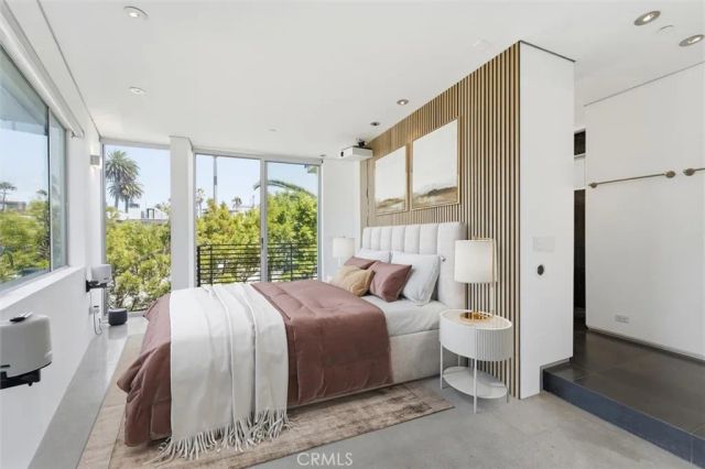 404 Grand Boulevard, Venice, CA 90291