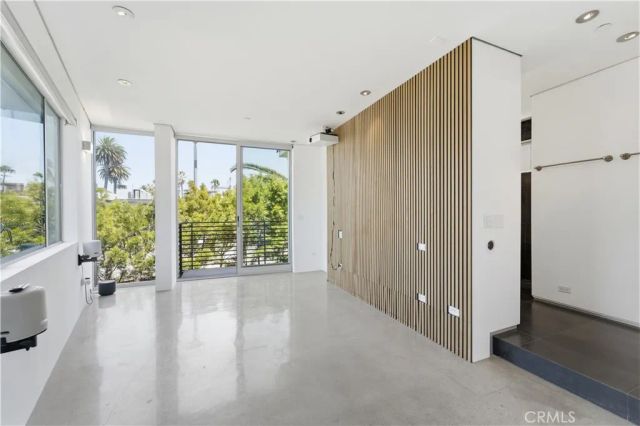 404 Grand Boulevard, Venice, CA 90291