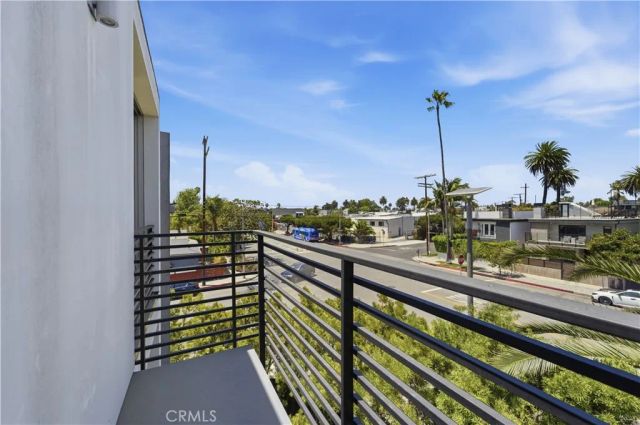 404 Grand Boulevard, Venice, CA 90291