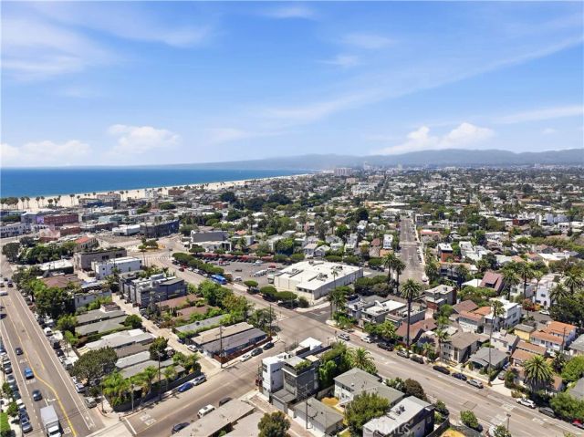 404 Grand Boulevard, Venice, CA 90291