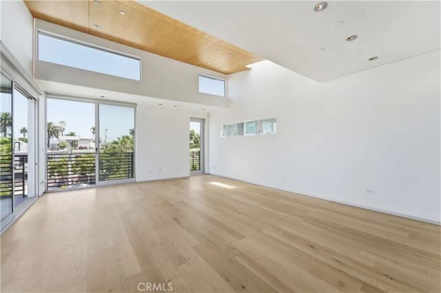 404 Grand Boulevard, Venice, CA 90291