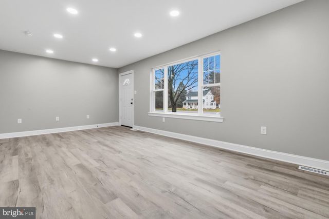 2803 TUCKAHOE RD, Franklinville, NJ 08322