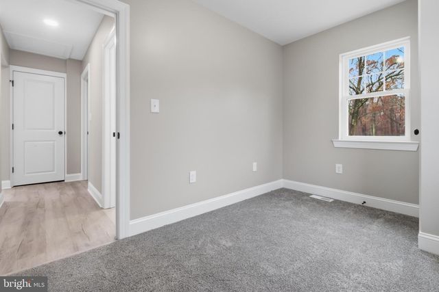 2803 TUCKAHOE RD, Franklinville, NJ 08322