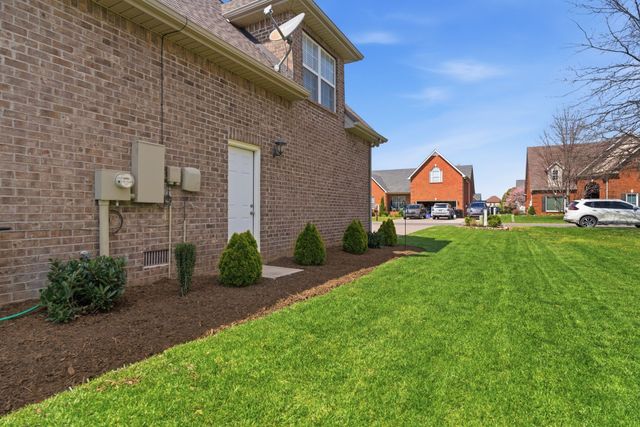 1321 Sam Houston Ave, Murfreesboro, TN 37129