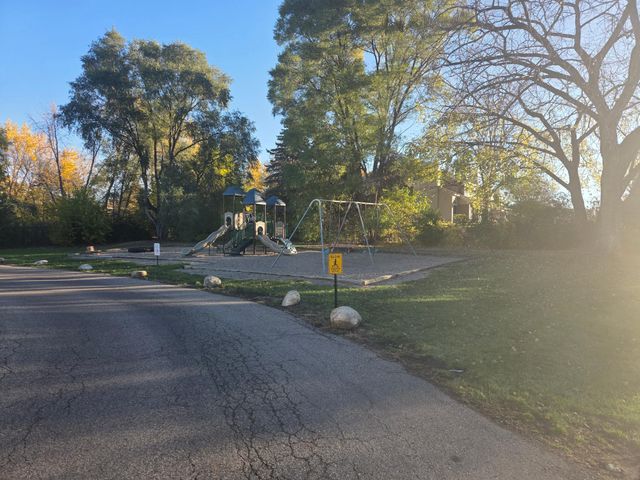 4130 Rahn Road 111, Eagan, MN 55122