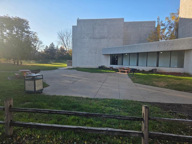 4130 Rahn Road 111, Eagan, MN 55122