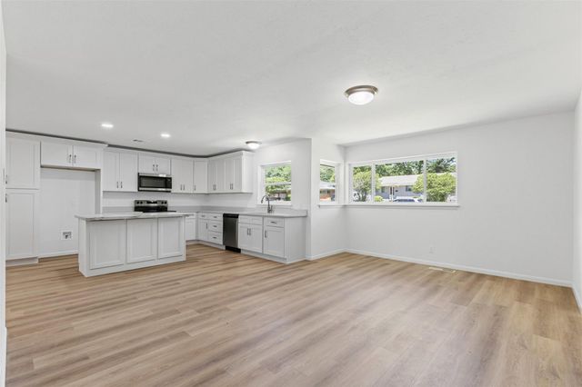 7009 Overhill Road, Fort Worth, TX 76116