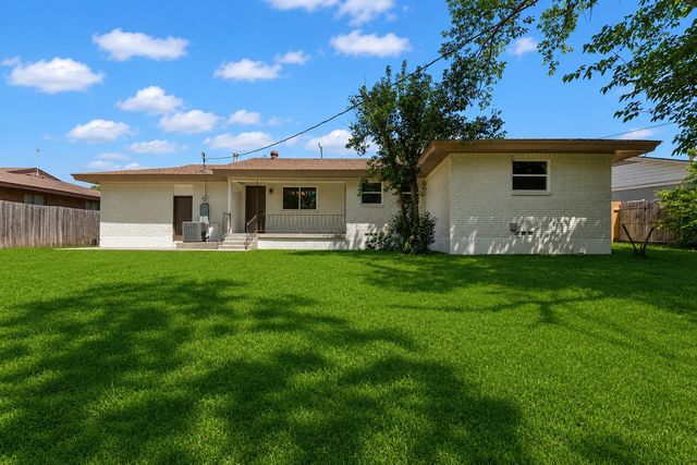 7009 Overhill Road, Fort Worth, TX 76116