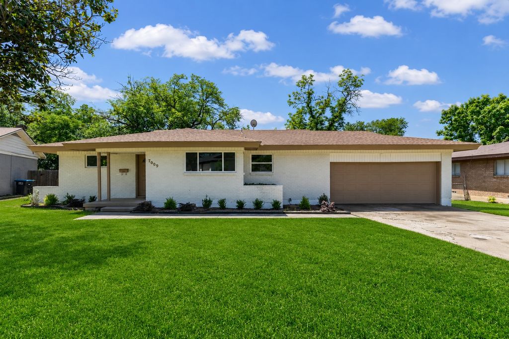 7009 Overhill Road, Fort Worth, TX 76116