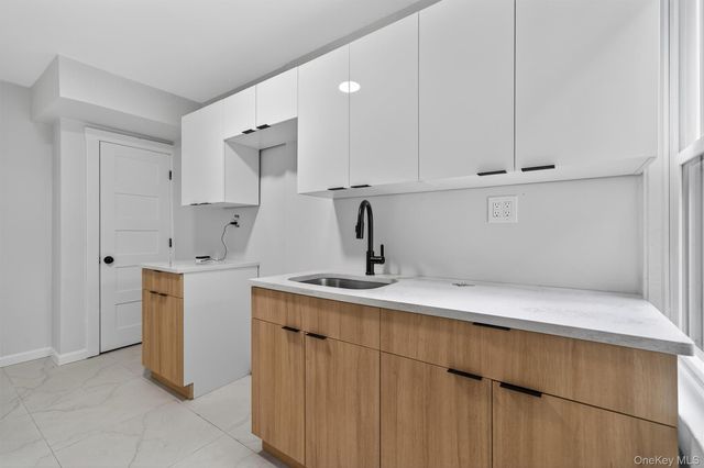 111 Fullerton Avenue, Newburgh, NY 12550