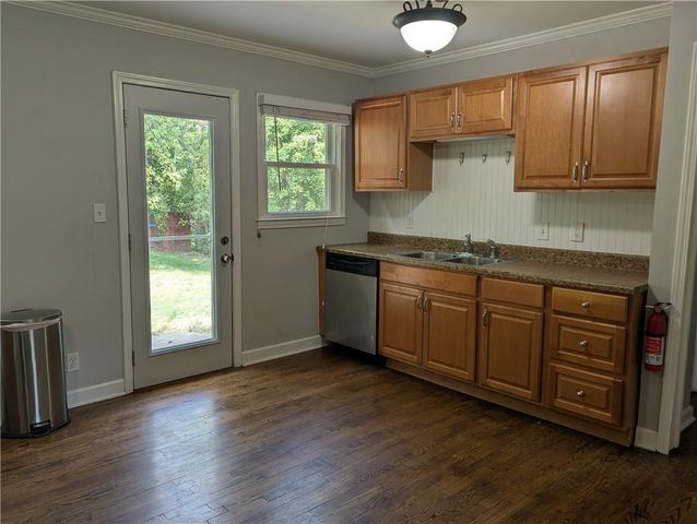 3204 NE 56th Street, Kansas City, MO 64119