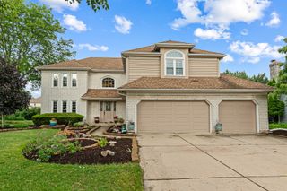 1440 Monarch Circle, Naperville, IL 60564
