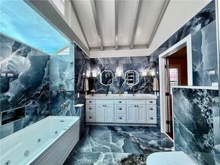 112 N Garfield Place, Monrovia, CA 91016