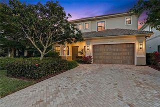 2867 Coco Lakes DR, Naples, FL 34105