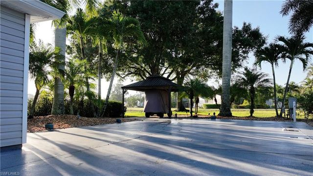 10030 Parkwood DR, Fort Myers, FL 33905