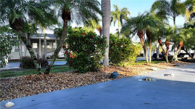 10030 Parkwood DR, Fort Myers, FL 33905