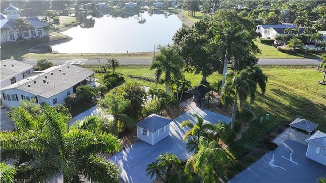 10030 Parkwood DR, Fort Myers, FL 33905