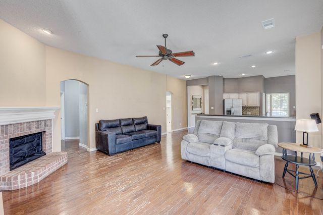2611 Logan Drive, Mansfield, TX 76063