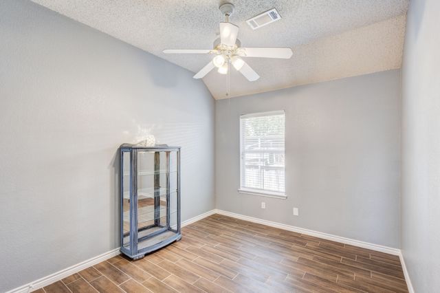 2611 Logan Drive, Mansfield, TX 76063
