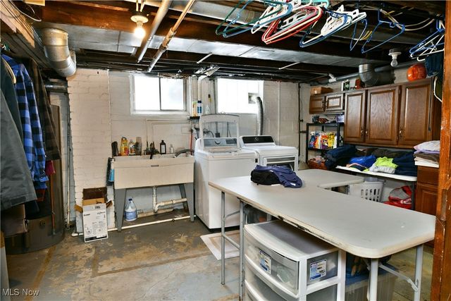 112 N Lima Road, Poland, OH 44514