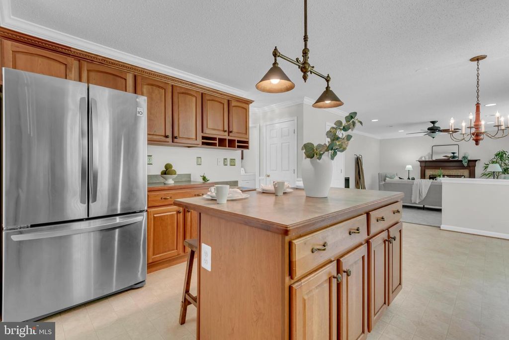 Image 13 of property listing at 108 SUSAN CONSTANT CT, La Plata, MD 20646