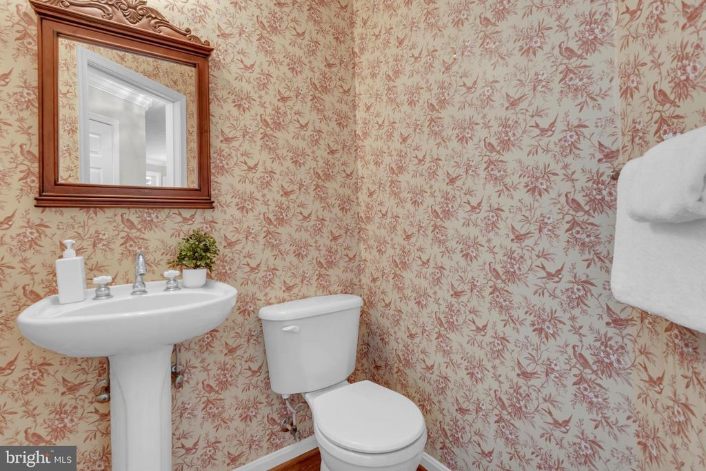 Image 21 of property listing at 108 SUSAN CONSTANT CT, La Plata, MD 20646
