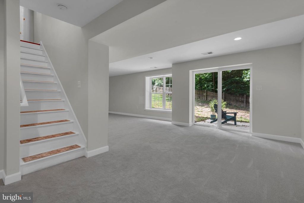 Image 33 of property listing at 108 SUSAN CONSTANT CT, La Plata, MD 20646