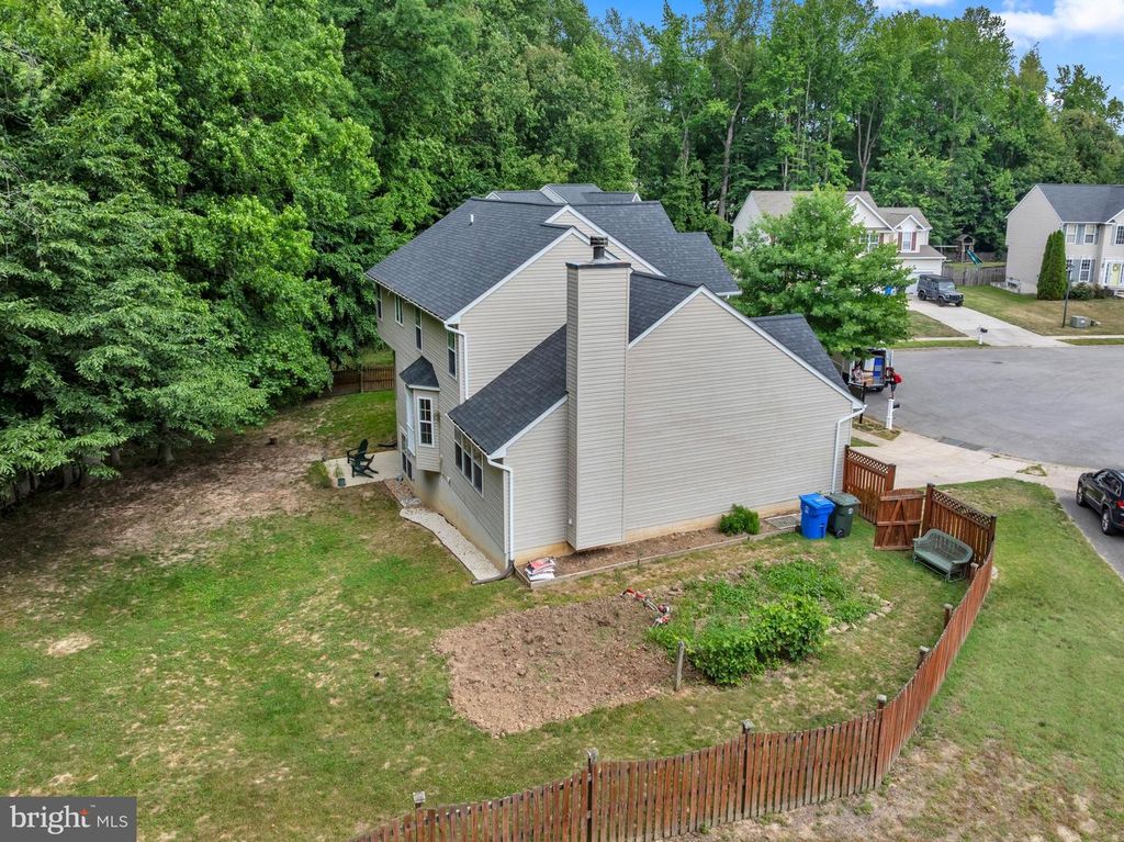 Image 48 of property listing at 108 SUSAN CONSTANT CT, La Plata, MD 20646
