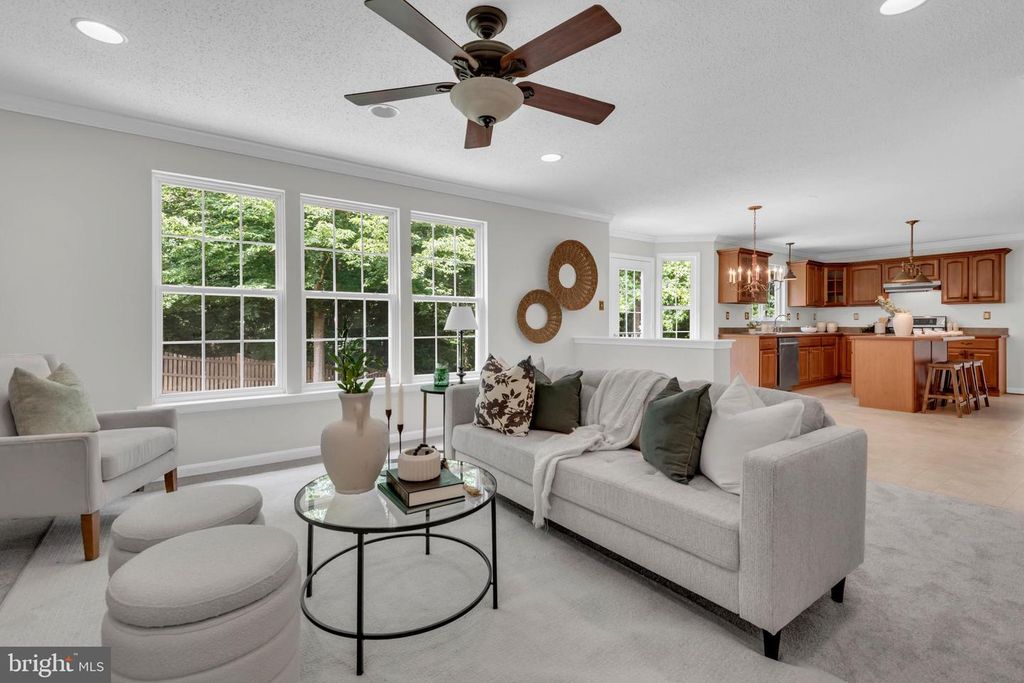 Image 6 of property listing at 108 SUSAN CONSTANT CT, La Plata, MD 20646