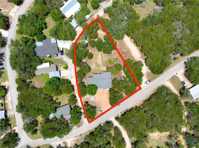 823 Trail Crest Drive, Canyon Lake, TX 78133