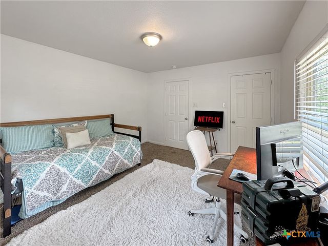 823 Trail Crest Drive, Canyon Lake, TX 78133